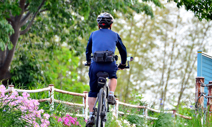 04Countryside-Cycling